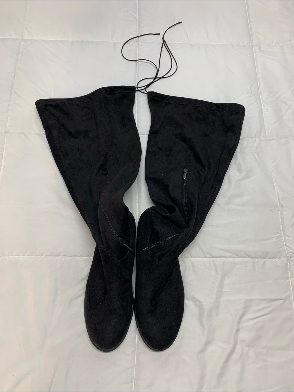 Pre loved knee high boots size 12